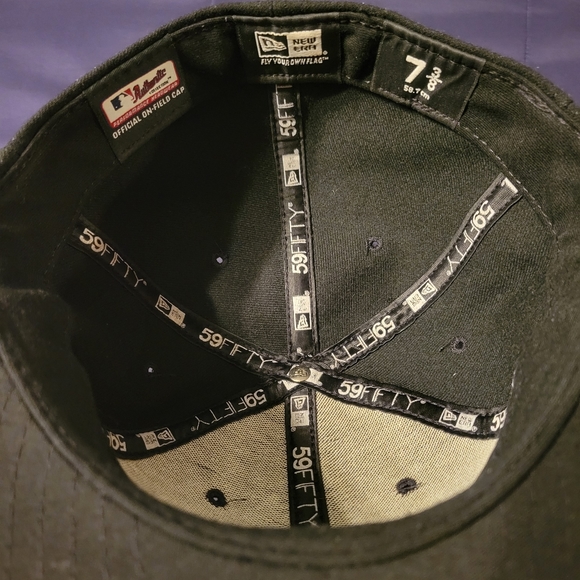 SIZE 7 3/8. NEW ERA MIAMI MARLINS HAT. - Picture 6 of 6